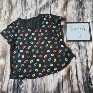 Torrid soft sort t-shirt size 2